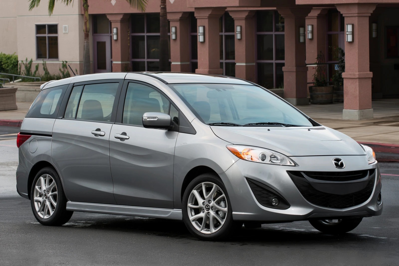 2013_mazda_5_passenger-minivan_grand-touring_fq_oem_1_1600.jpg