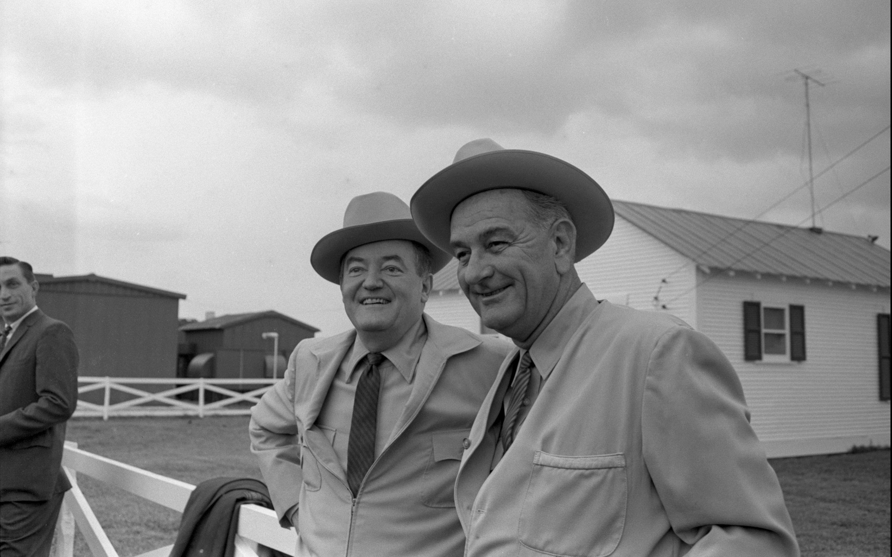 436-326-WH64_11-3or4-1964.jpg