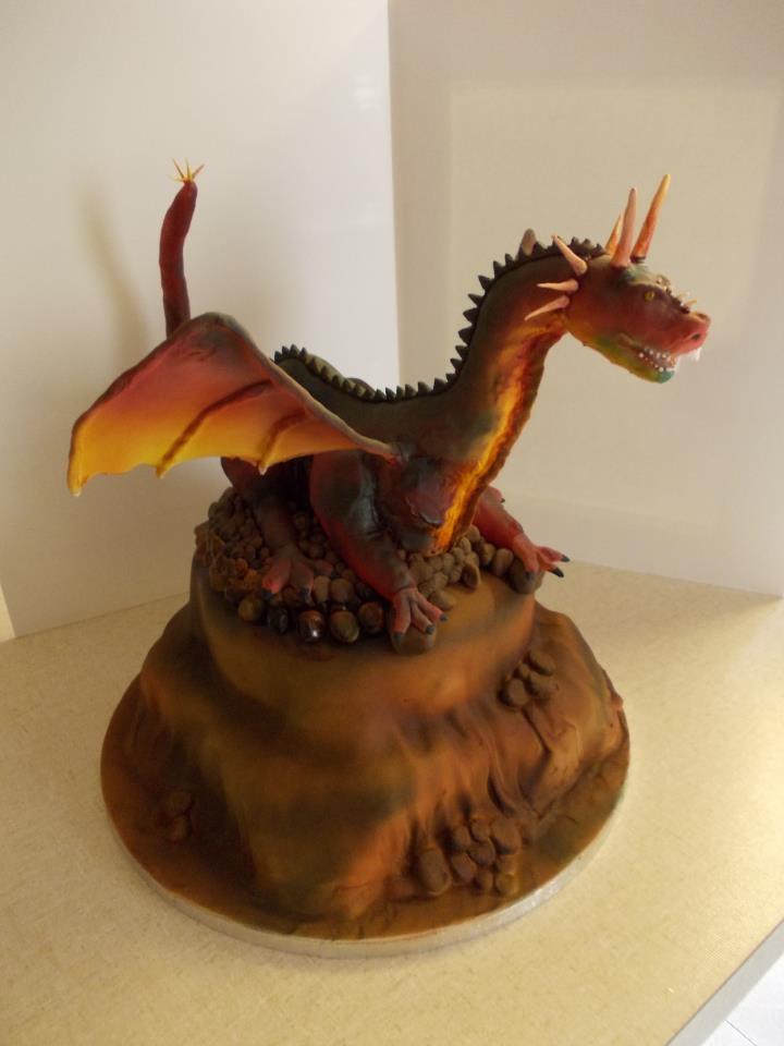cake dragon 2.jpg