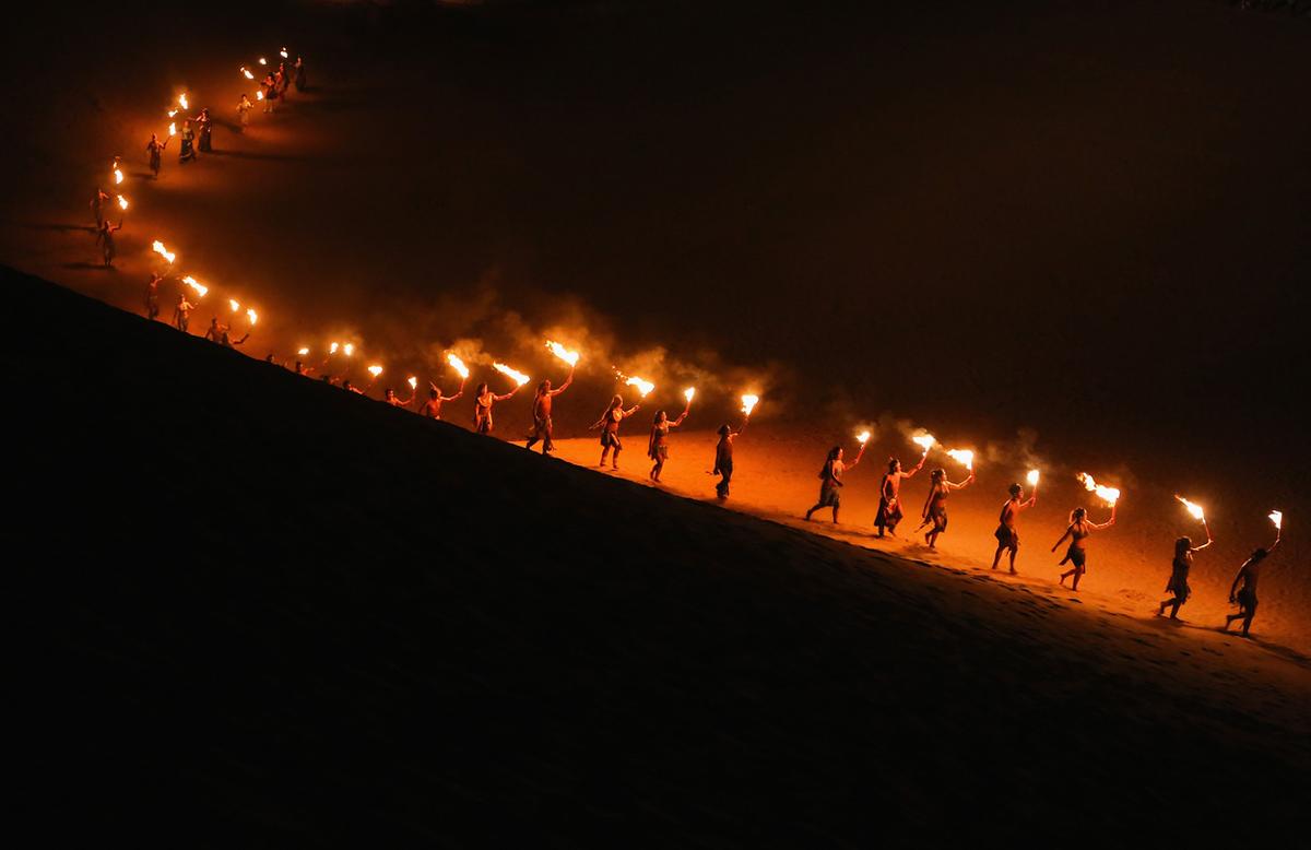 desert lotus hotel performance, ordos china.jpg