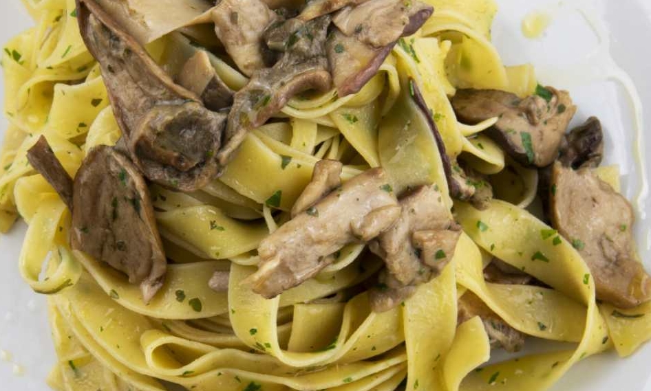 Fettuccine-ai-funghi-porcini-ricettasprint1.jpg