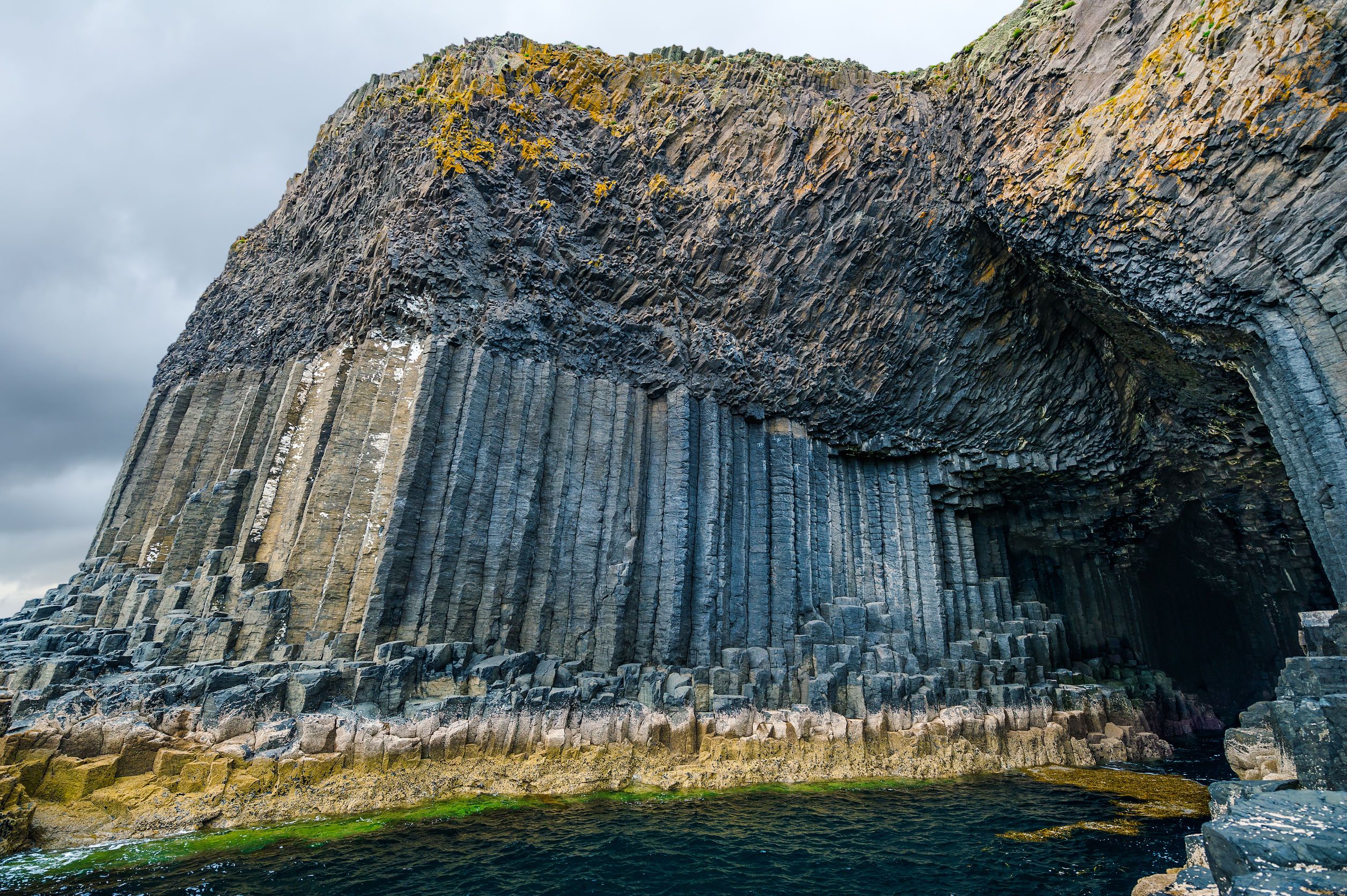 Fingal's Cave Scotland.JPG