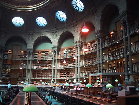 Richelieu-building-Paris-Bibliotheque-Nationale-de-France.jpg