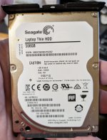 20230730_AdvantechARK-DS262-hdd.jpg