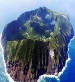 aogashimaislandjapan.jpg