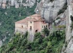 800px-Santa_Cova_Chapel,_Montserrat.jpg
