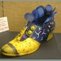 yellowshoe.jpg