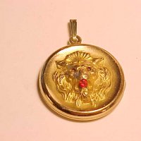 Litorian Locket.jpg