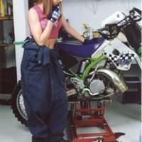 256_08-suzanne-mechanic-b.jpg