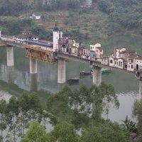 bridge houses.jpg