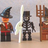 Lego-HalO'Ween-DrVoodoo-Scarecrow.jpg