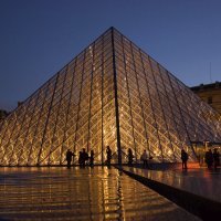 1280px-Louvre_Pyramid.jpg