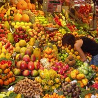 Fruit_Stall_in_Barcelona.jpg