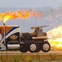 jet-powered-truck_jpg_500x400.jpg