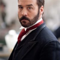 mr-selfridge-jeremy-piven-1.jpg