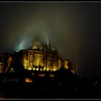 Magic_Castle_in_the_Fog_by_Elwinga.jpg