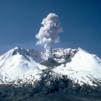 MSH82_st_helens_plume_from_harrys_ridge_05-19-82.jpg