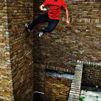 Jump wallrun and a touch of insanity Dom_and_the_Tic-Tac.png