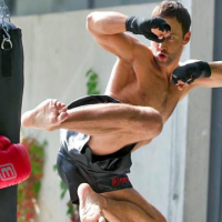 Attack highjump kick bag.png
