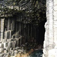 450px-Staffa04.jpg