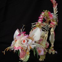 Cat-Flower-Skeleton-Sculptures.jpg