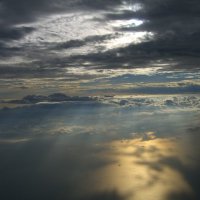 Sky 1 - upper troposphere - cirrus clouds above, cumulus clouds below.JPG