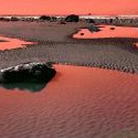 red_beach1.JPG