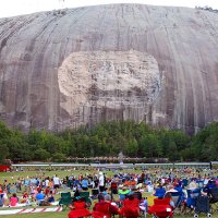 1200px-Stone_Mountain,_the_carving,_and_the_Train.jpeg