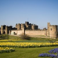 Alnwick_Castle_02.jpg