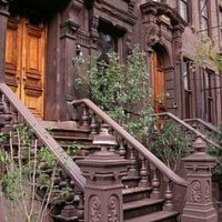 Pic_Brownstone.jpg