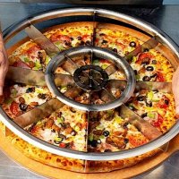 equal-slice-pizza-cutter_400x333.jpg