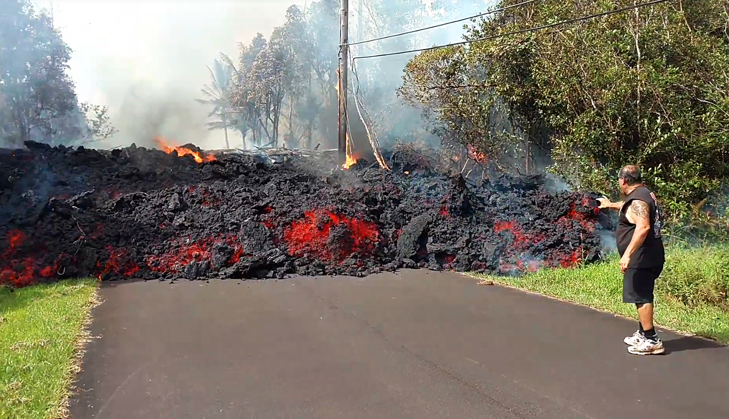 180507223102-cm-101-hawaii-volcano-0507.jpg