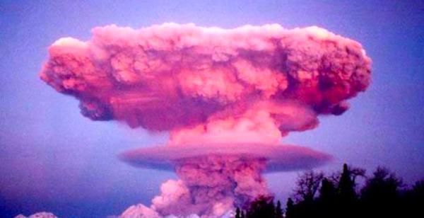 7b680ec89c13e08dc33ad362ec481e8d--volcano-photos-mushroom-cloud.jpg