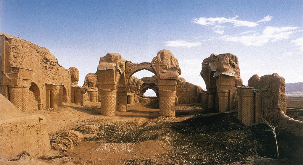 Afghanistan, ruins of Balkh.jpg