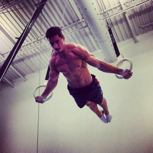 Body pushups gymnastics rings poise.png