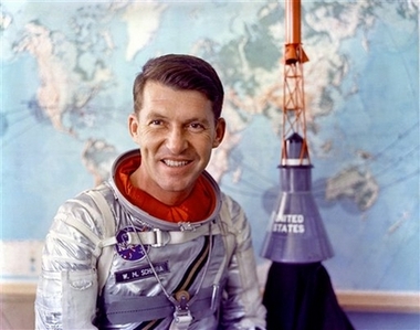 capt_7bf962c11c6d412197595f8baa5931ec_obit_schirra_ny122.jpg