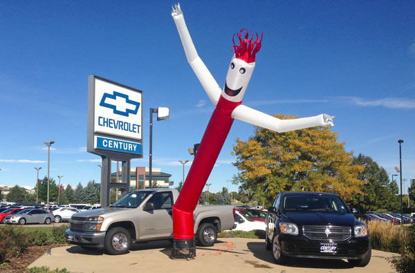 century-chevrolet-waving-inflatable-600.jpg