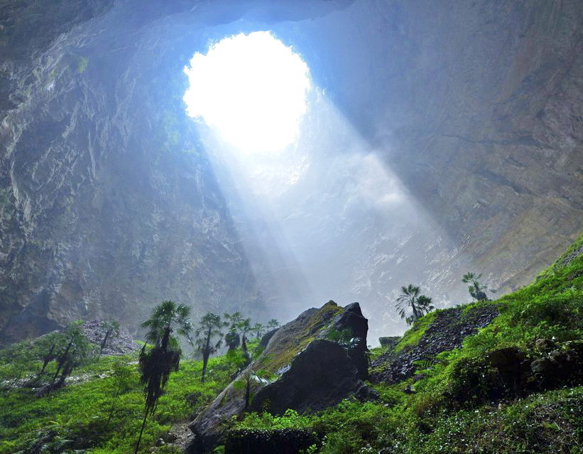 China-sinkhole-ecosystem-lead.jpg