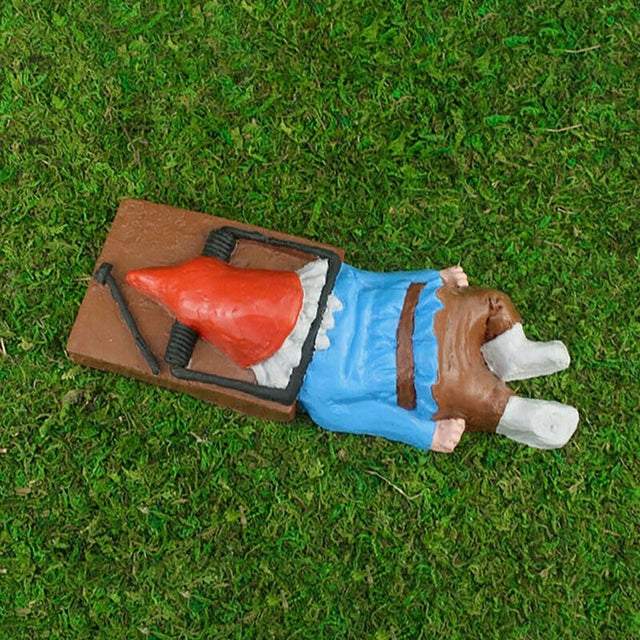 Creative-Garden-Gnome-Statues-Funny-Dead-Gartenzwerg-Outdoor-Gardening-Dwarf-Ornaments-Home-Sc...jpg