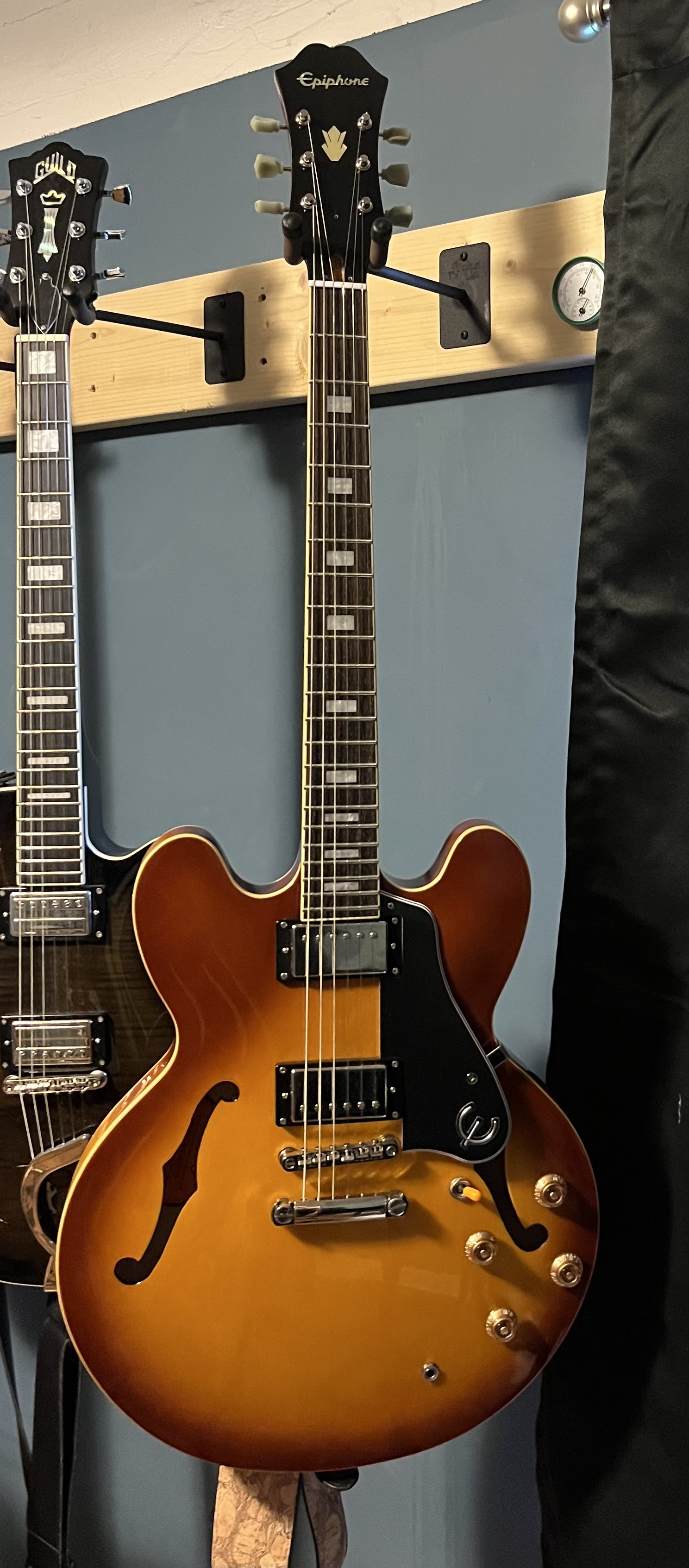 Epiphone ES-335 Pro.jpg