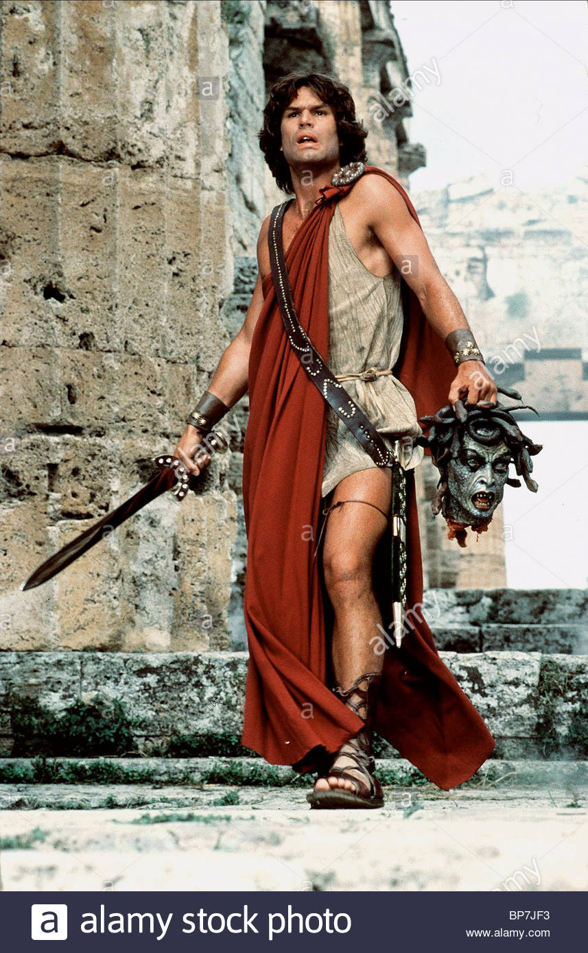 harry-hamlin-medusa-head-clash-of-the-titans-1981-BP7JF3.jpg