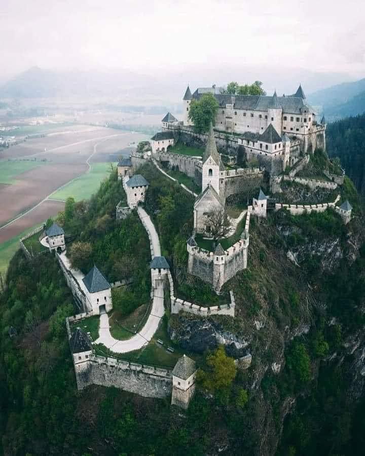 hochosterwitzcastle.jpg