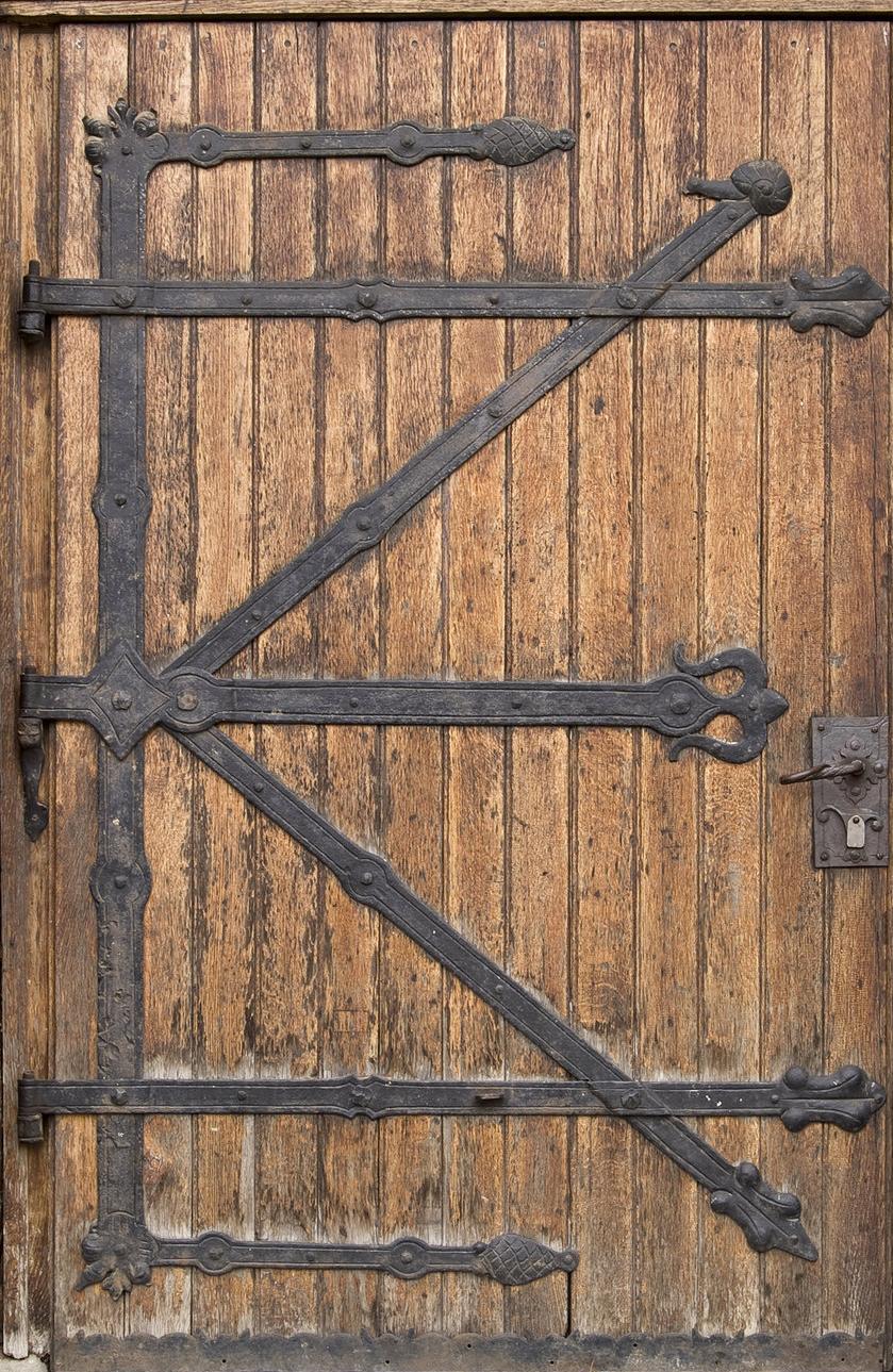 Medieval_Door.jpg