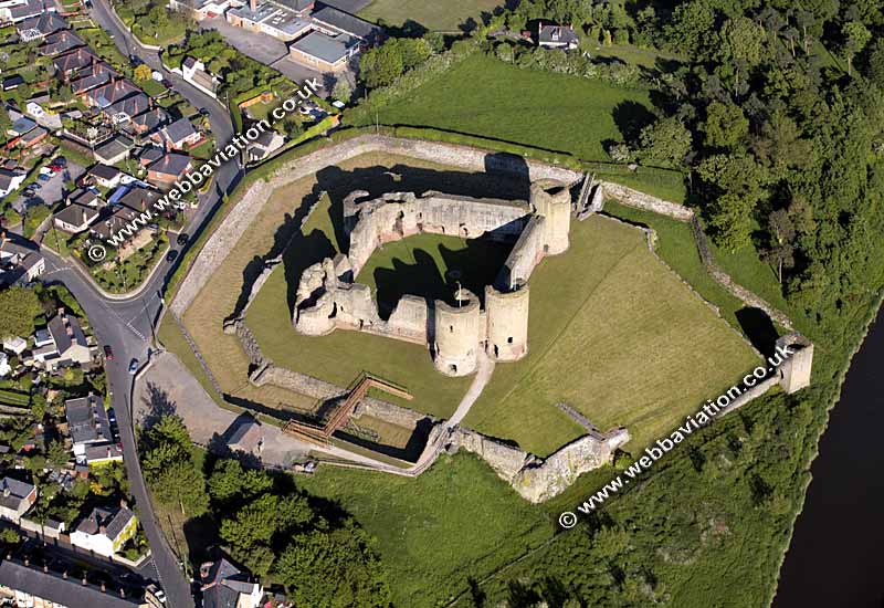 rhuddlan-castle-above-aa03435b.jpg