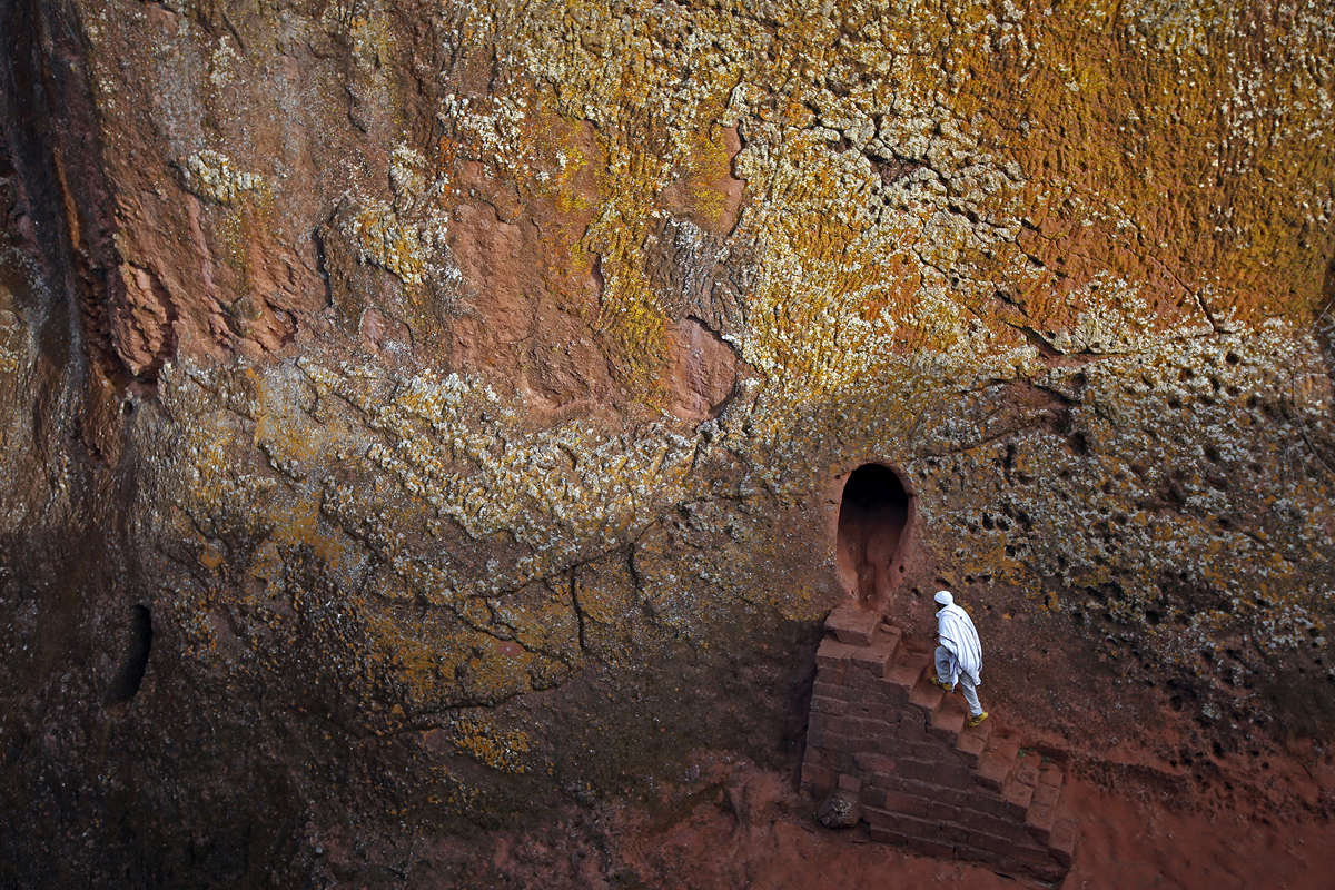 Rock cut church, Lalibela Ethiopia.jpg