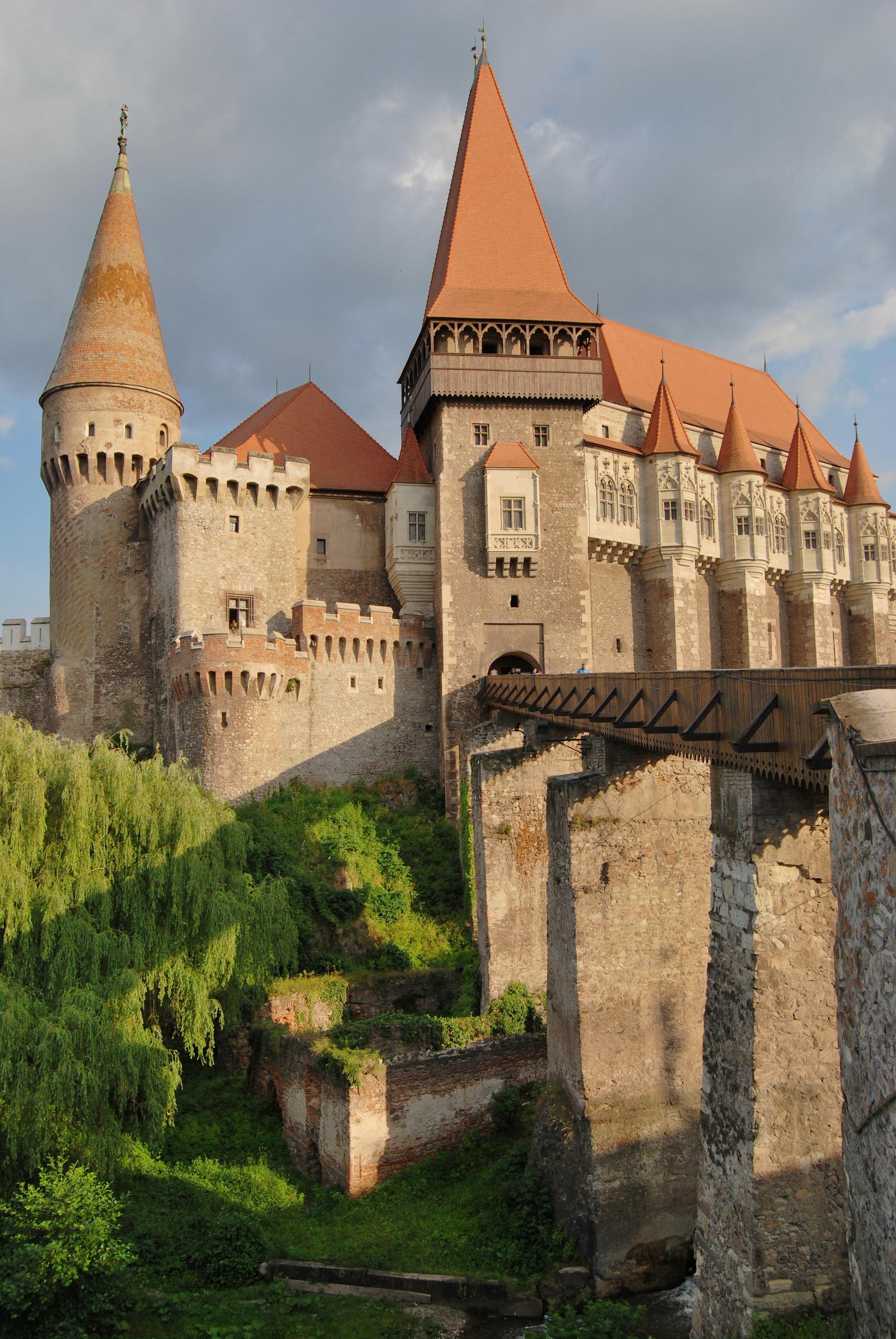 Romania, Corvin Castle.jpg
