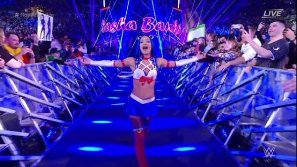 Sasha-Banks-y-su-cosplay-de-Sailor-Moon-en-WWE-Royal-Rumble.jpg