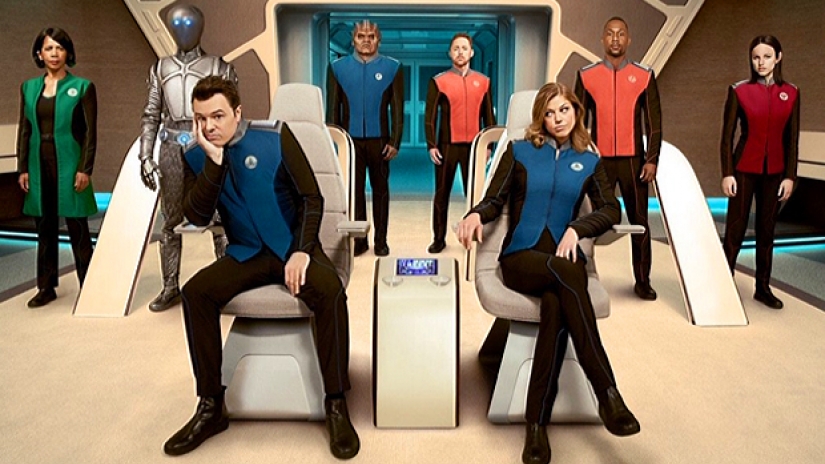 seth-macfarlane-adrianne-palicki-the-orville.jpg