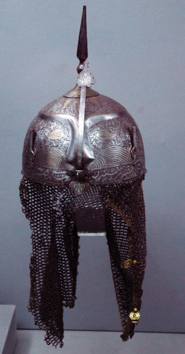 spike helmet.jpg