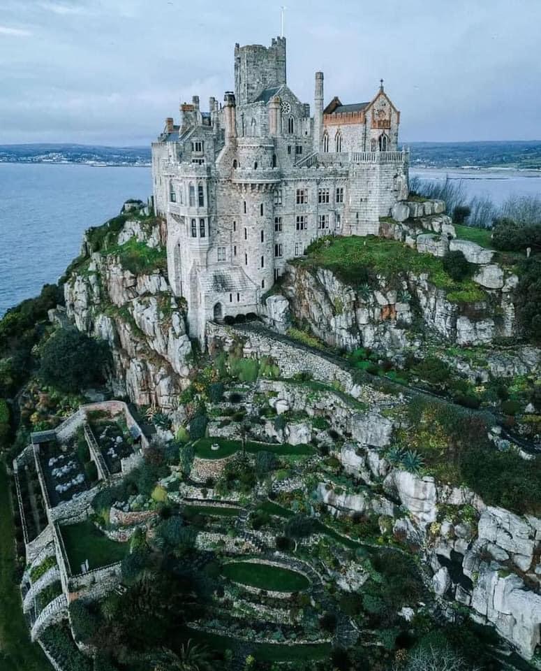 stmichaelmountcaste.jpg